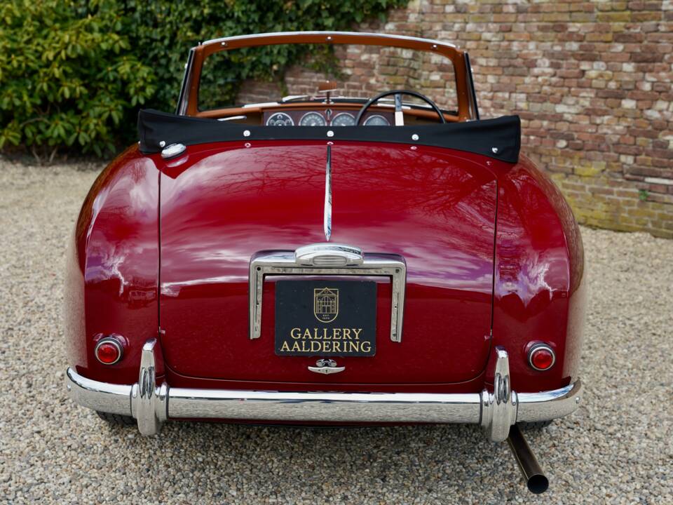 Imagen 49/50 de Aston Martin DB 2/4 Mk II DHC (1955)