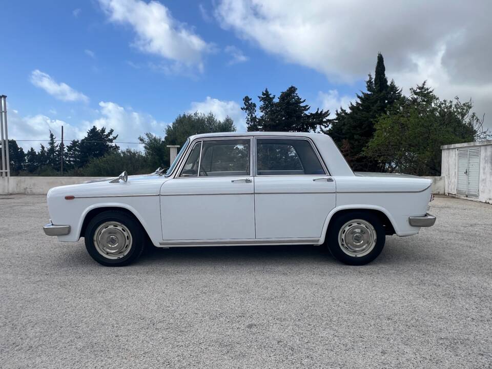 Image 4/23 of Lancia Fulvia GTE (1969)