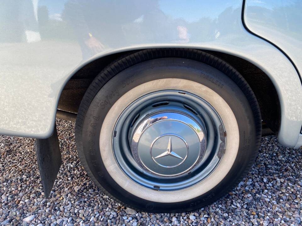Immagine 16/63 di Mercedes-Benz 190 (1959)