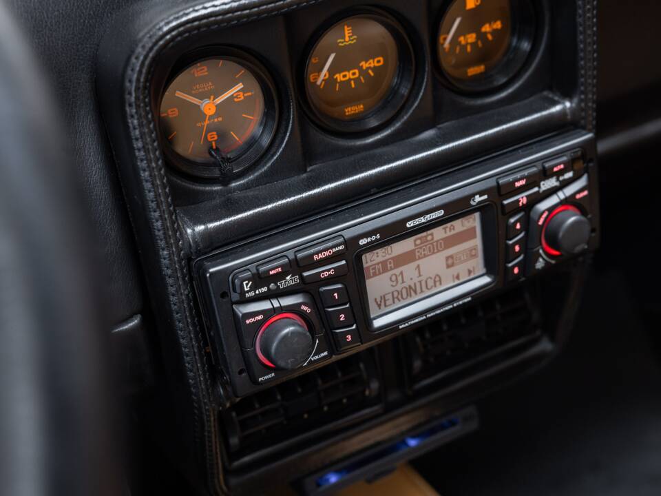 Bild 14/40 von Ferrari 328 GTS (1986)