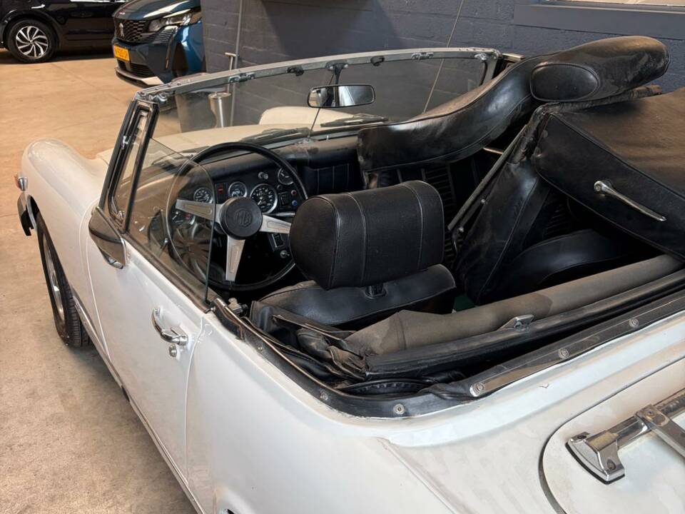Image 3/7 of MG Midget 1500 (1978)