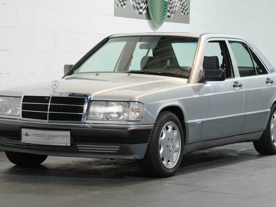 Bild 1/32 von Mercedes-Benz 190 E 1.8 (1991)