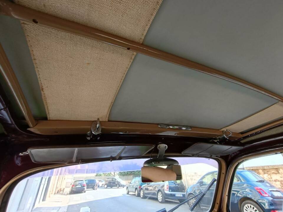 Bild 43/50 von FIAT 500 C Topolino (1951)