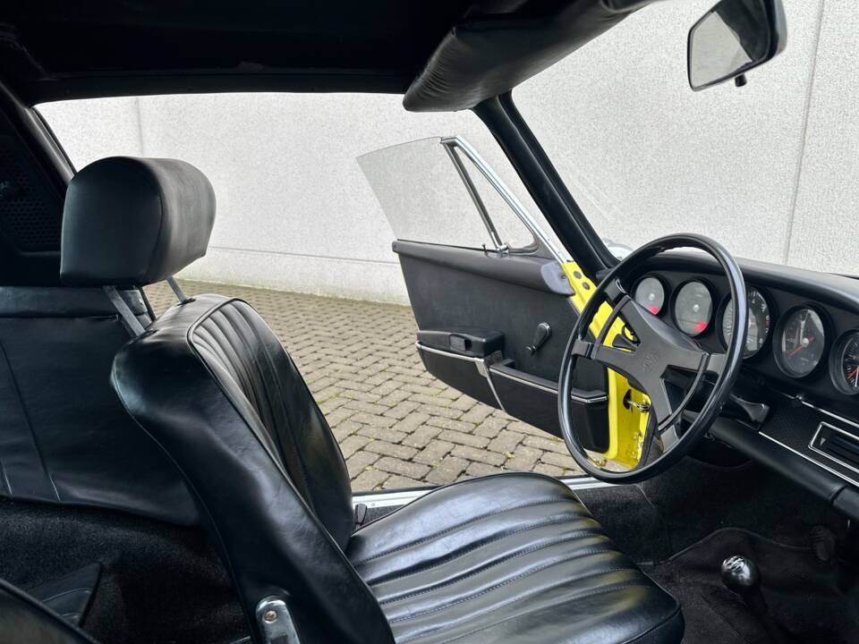 Image 23/46 of Porsche 911 2.2 T (1969)