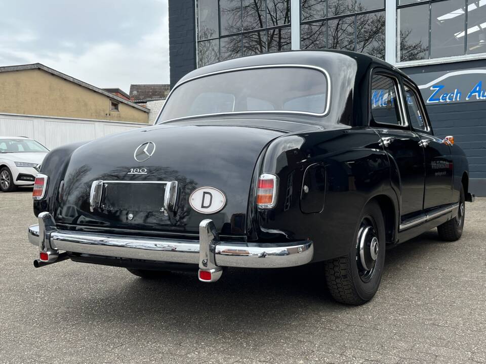 Imagen 11/52 de Mercedes-Benz 180 (1954)