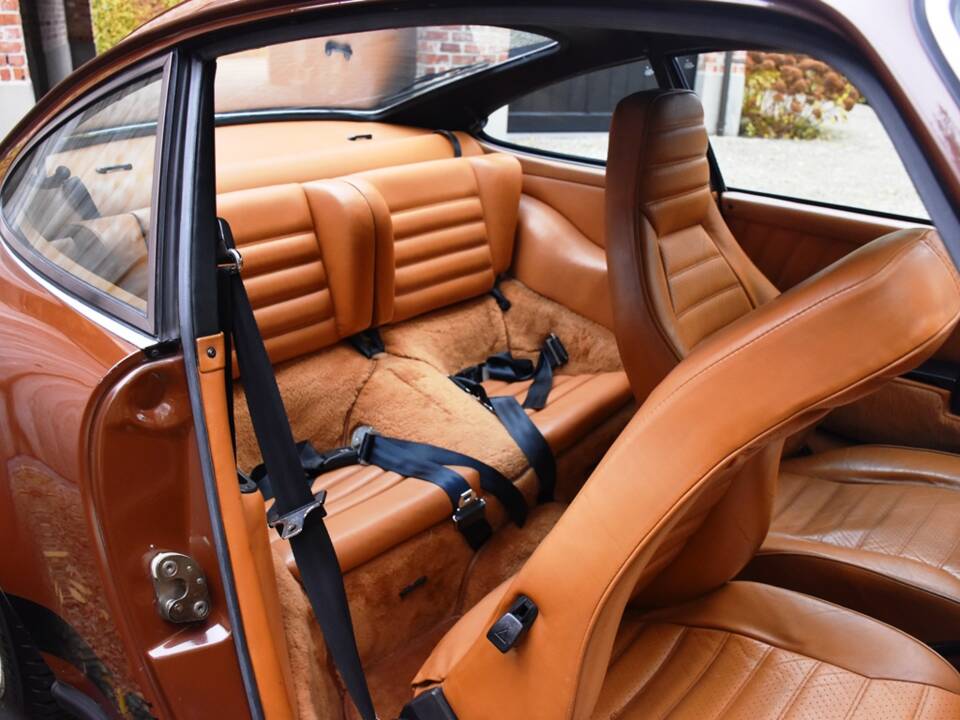 Image 26/37 de Porsche 911 Carrera 3.0 (1977)