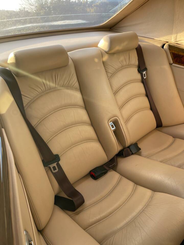 Imagen 10/11 de Bentley Azure (1997)