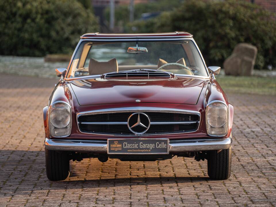 Image 6/70 de Mercedes-Benz 230 SL (1966)