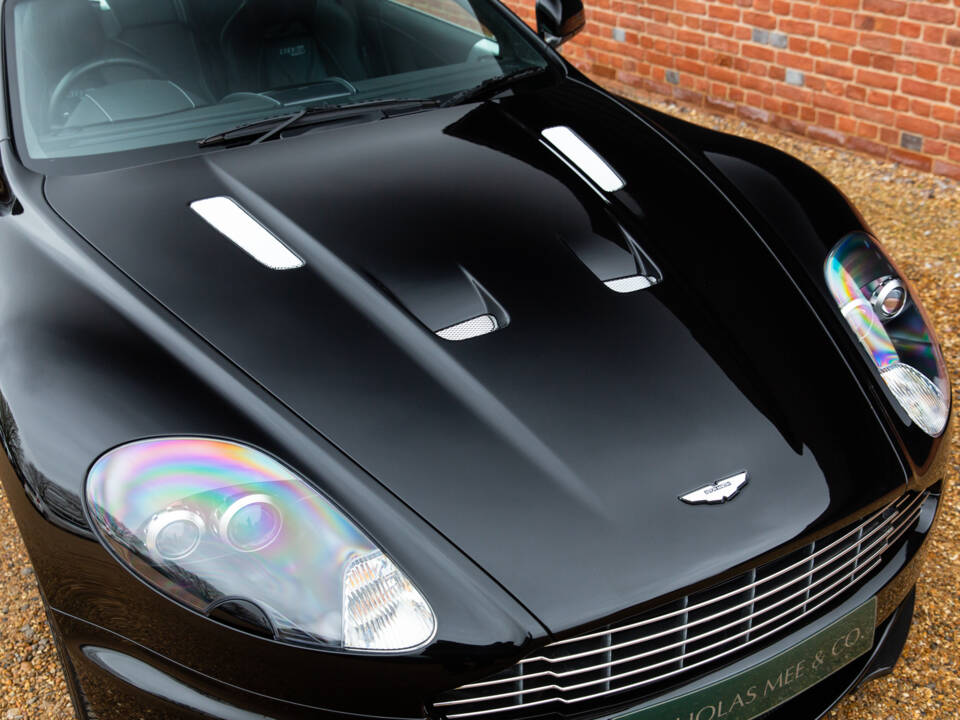 Immagine 84/98 di Aston Martin DBS (2010)