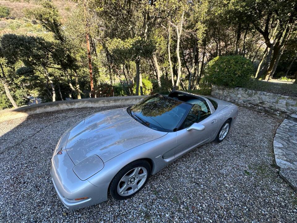 Image 109/191 of Chevrolet Corvette (1999)