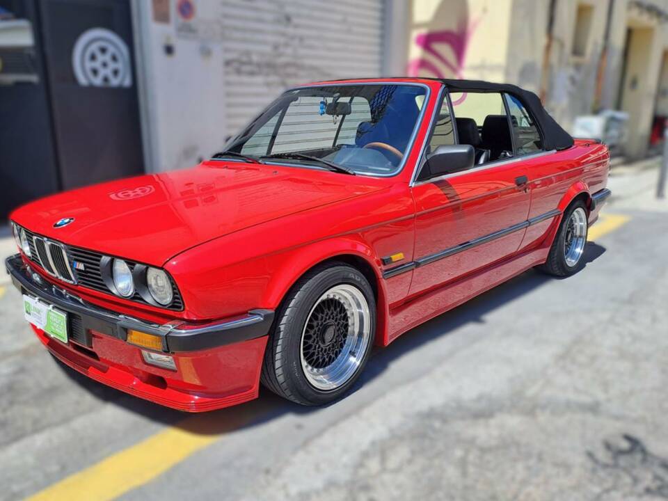 Immagine 10/50 di BMW 320i (1989)