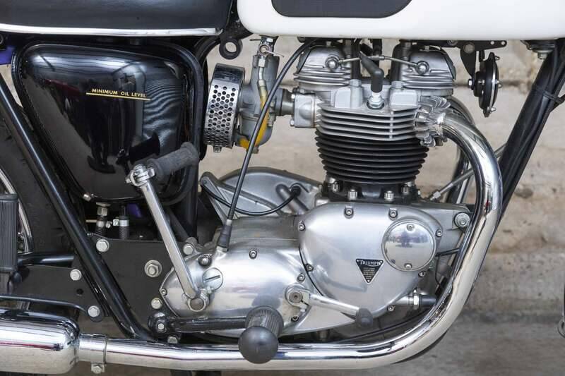 Image 7/36 of Triumph TR 6 Trophy (1969)