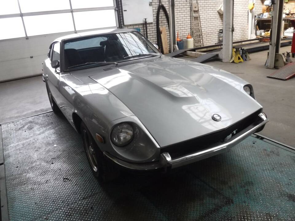 Image 35/50 of Datsun 240 Z (1971)