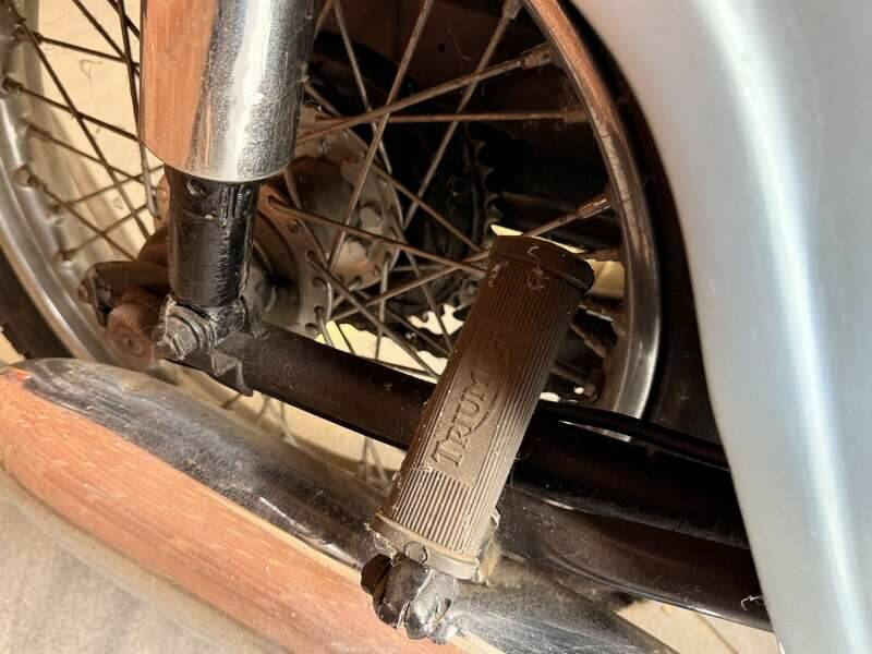 Bild 14/21 von Triumph DUMMY (1957)