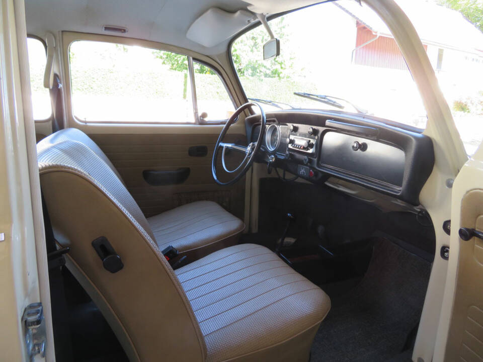 Bild 6/17 von Volkswagen Käfer 1300 (1971)