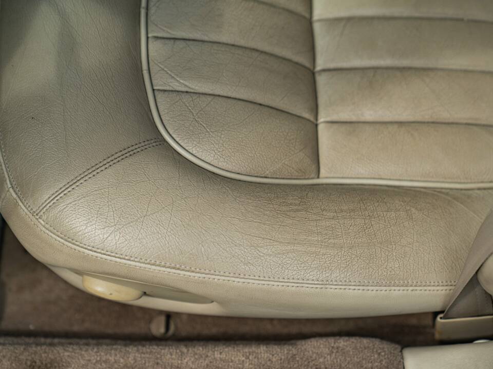 Afbeelding 24/50 van Jaguar XJ6 3.2 (1995)