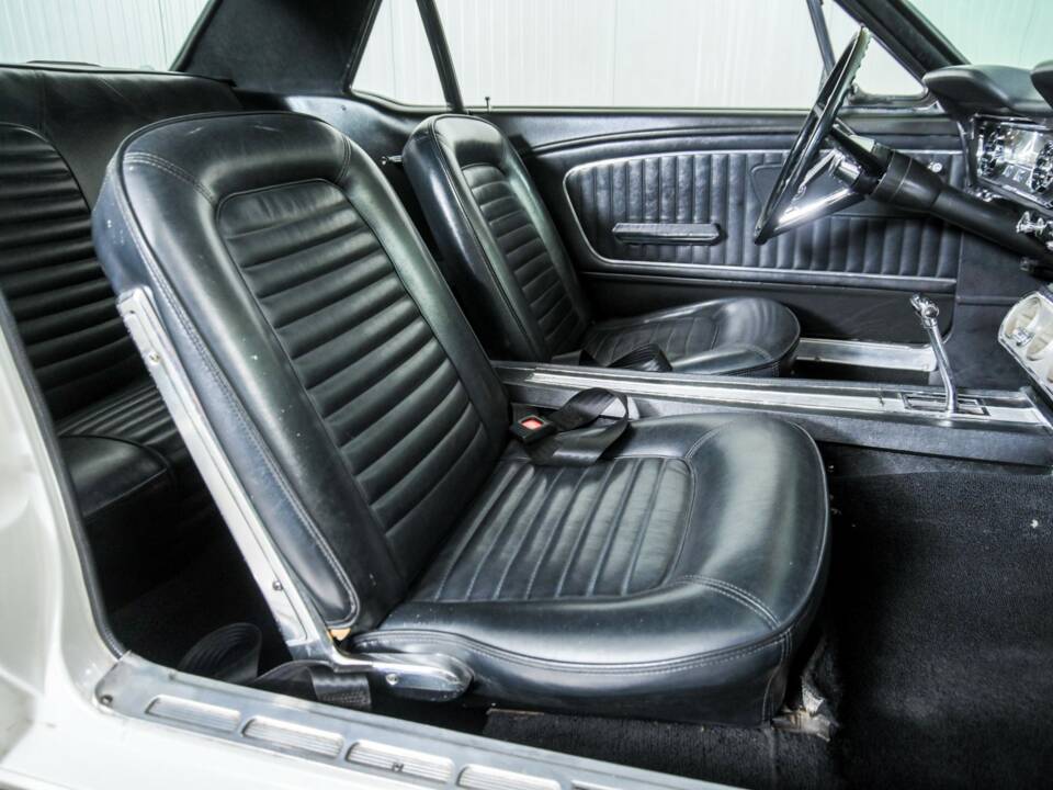 Image 21/50 de Ford Mustang 289 (1900)