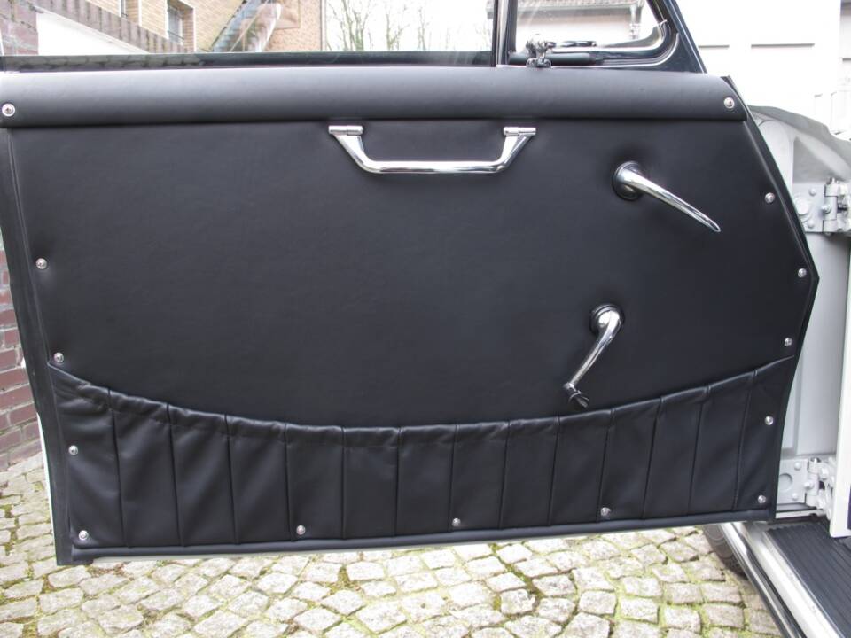 Image 54/100 of Porsche 356 B 1600 Super (1961)