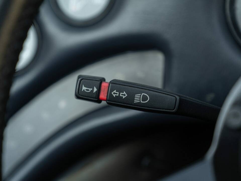 Immagine 50/50 di TVR S2 (1989)