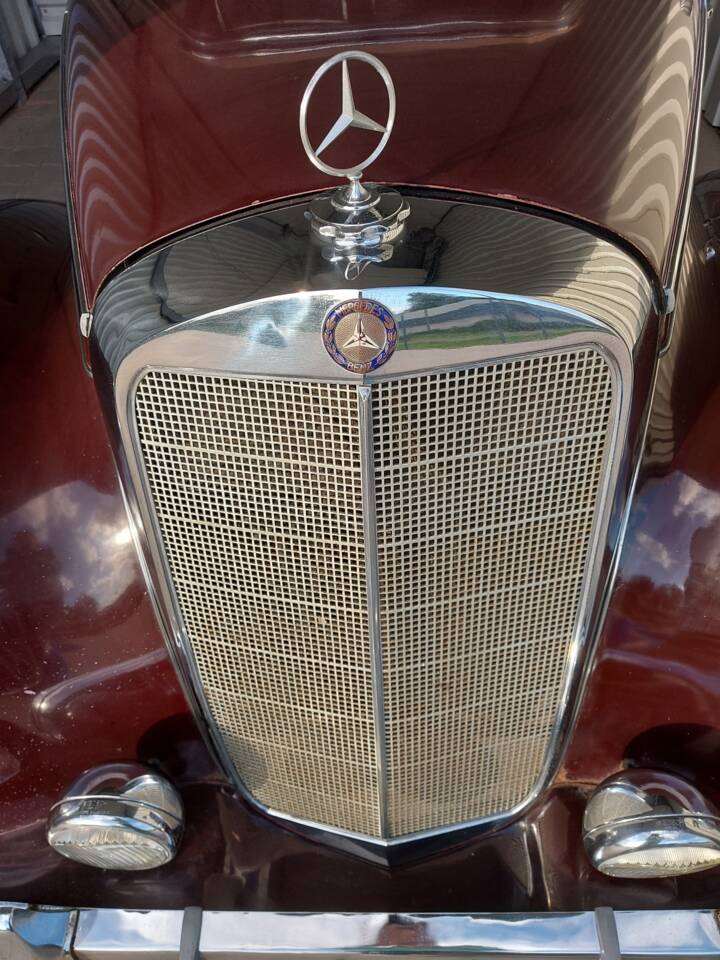 Bild 37/46 von Mercedes-Benz 220 Cabriolet A (1953)