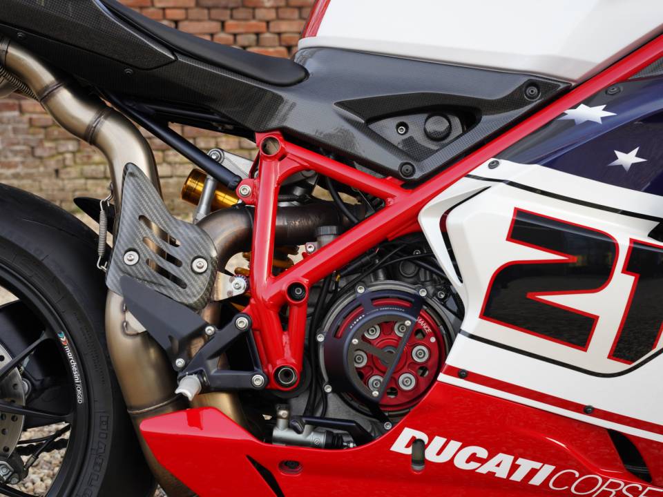 Immagine 34/47 di Ducati DUMMY (2009)