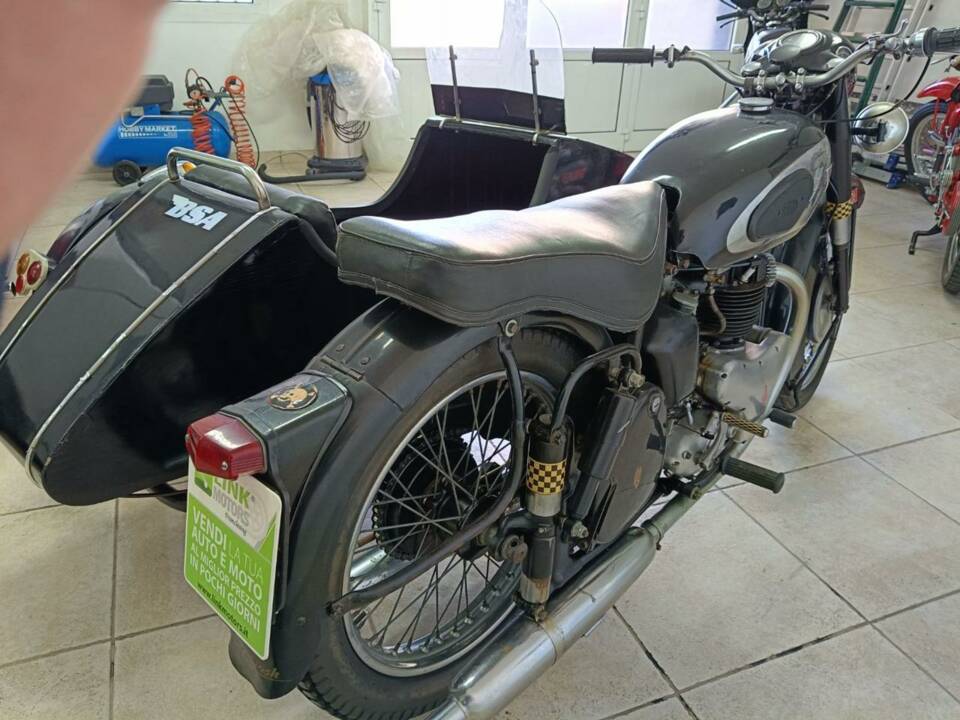 Image 14/38 of BSA A 10 Golden Flash (1965)