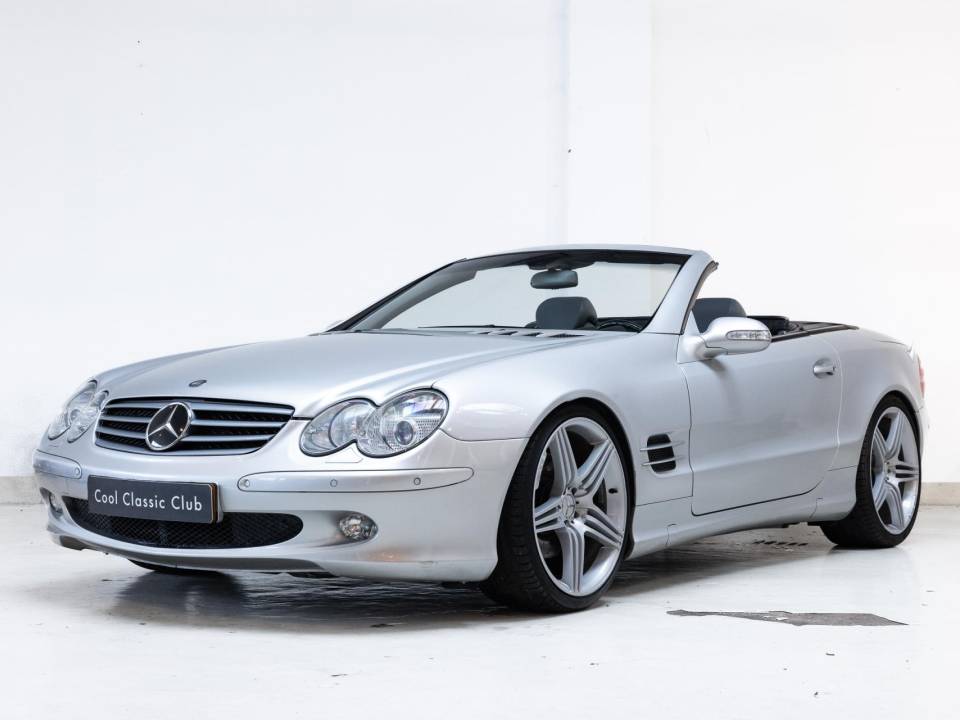 Imagen 1/40 de Mercedes-Benz SL 500 (2001)