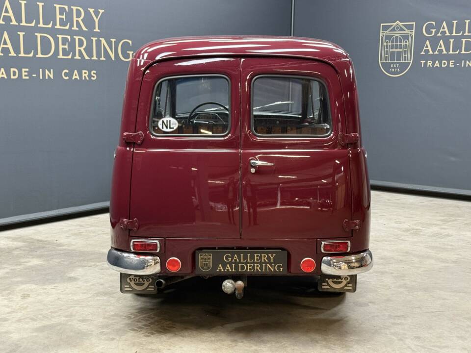 Image 6/50 of Volvo P 210 Duett (1962)