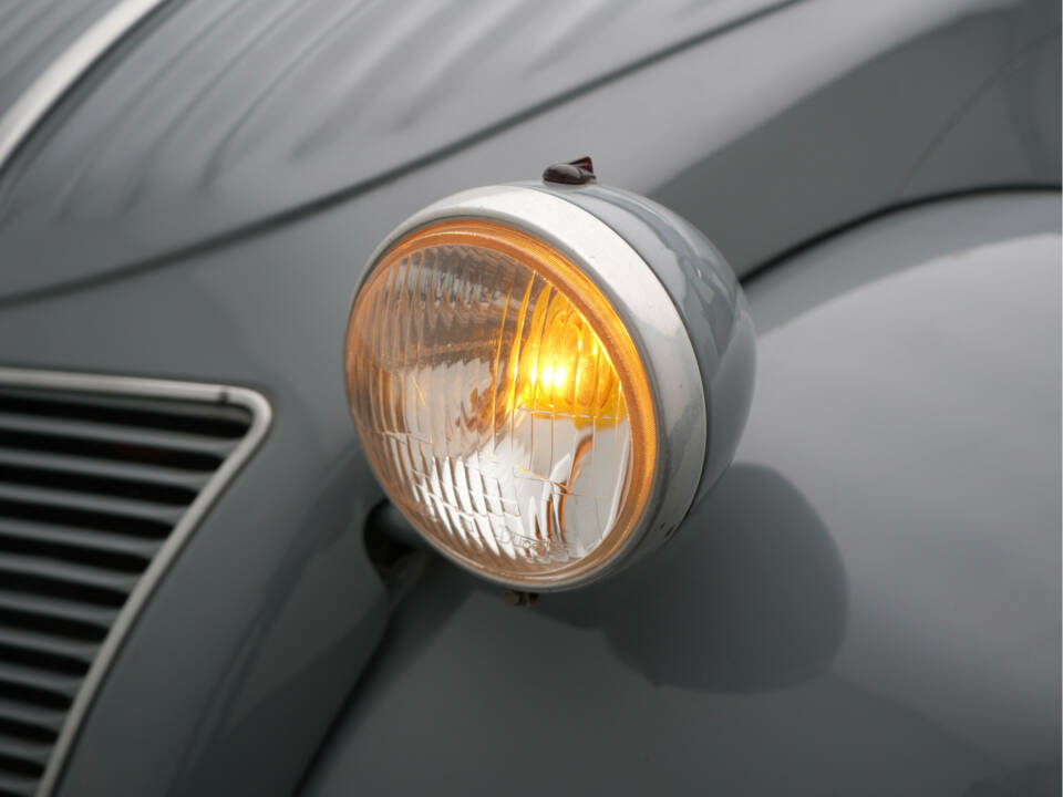 Image 23/28 de Citroën 2 CV  AZL (1958)