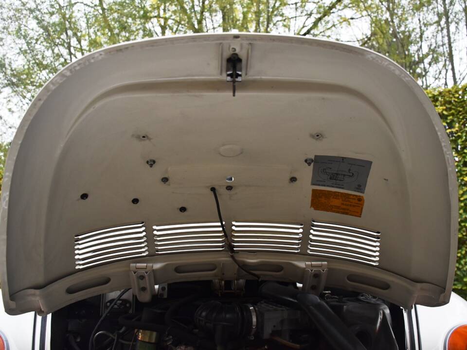 Bild 43/49 von Volkswagen Super Beetle (1979)