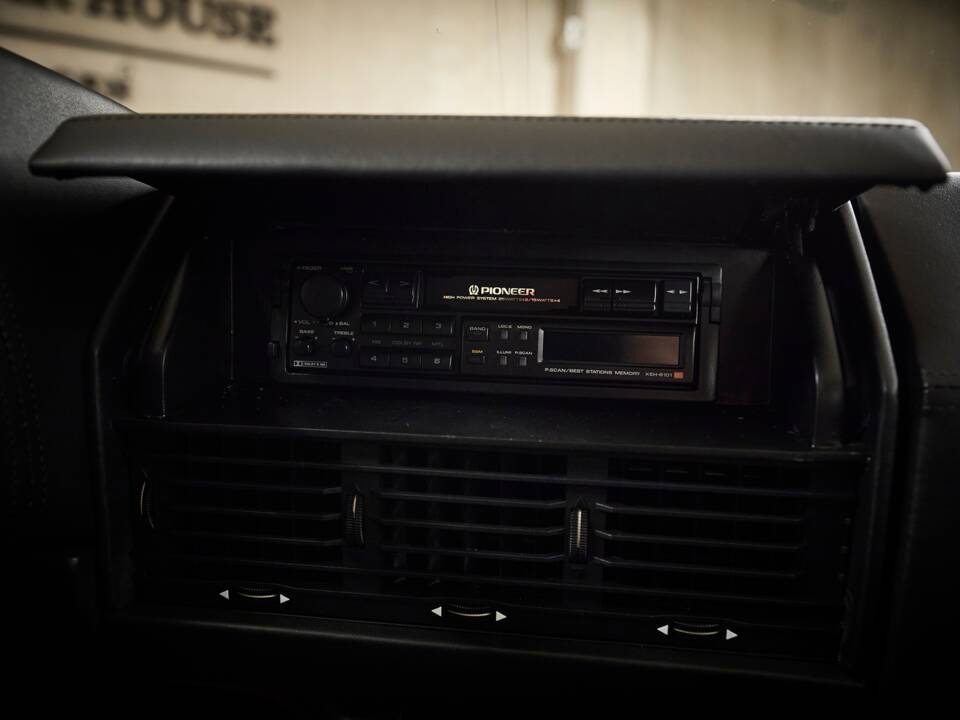 Image 74/99 of Ferrari Testarossa (1991)