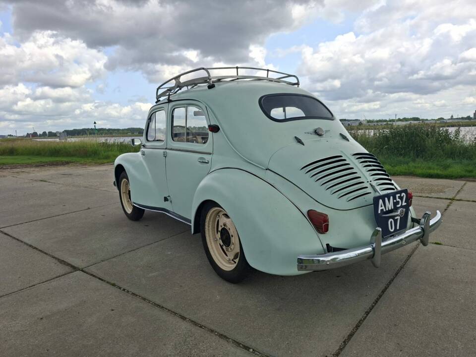 Imagen 4/6 de Renault 4 CV (1951)