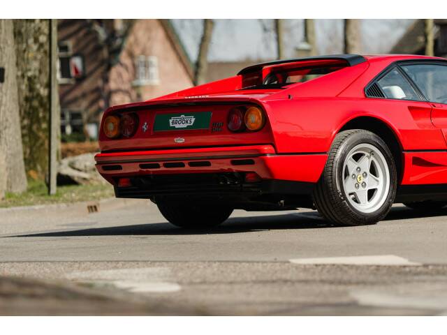 Image 36/39 of Ferrari 208 GTB Turbo (1987)