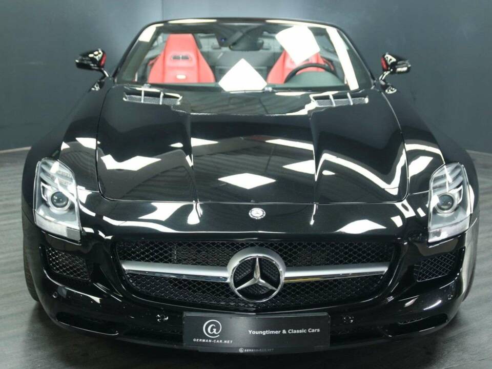 Image 8/30 of Mercedes-Benz SLS AMG Roadster (2012)
