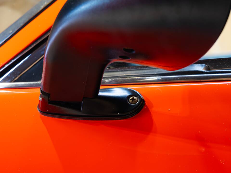 Image 30/74 of Ferrari 365 GTB/4 Daytona (1971)