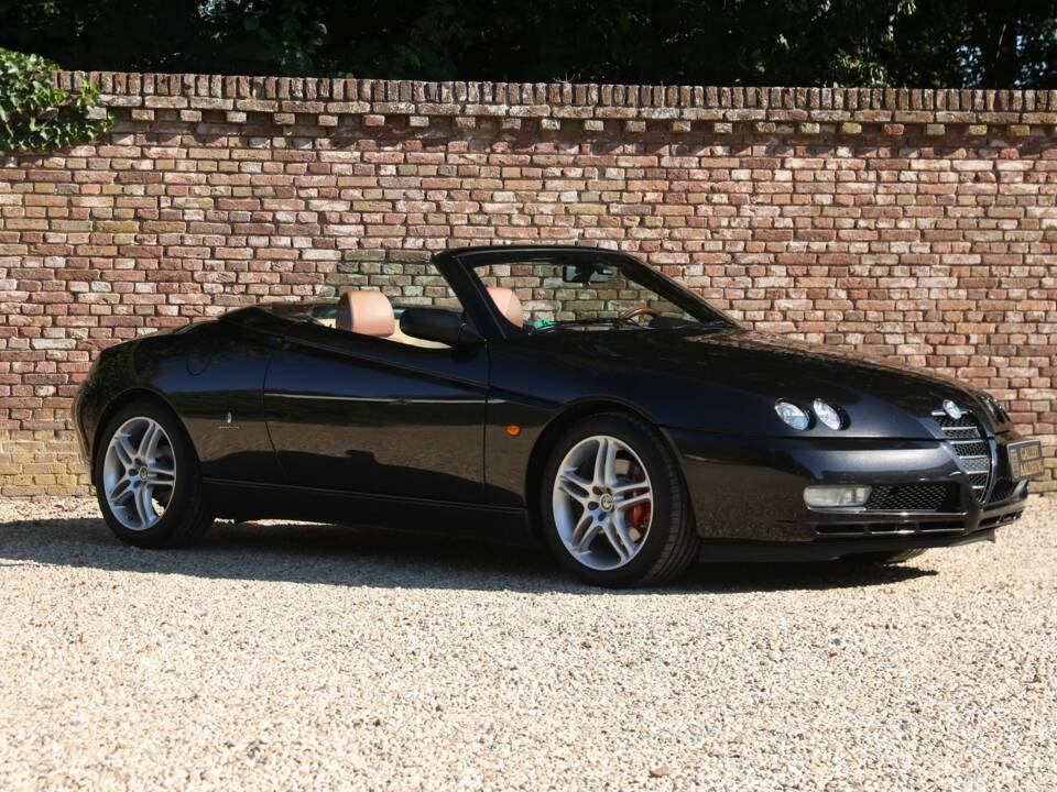 Afbeelding 49/50 van Alfa Romeo Spider 3.2 V6 24V (2003)