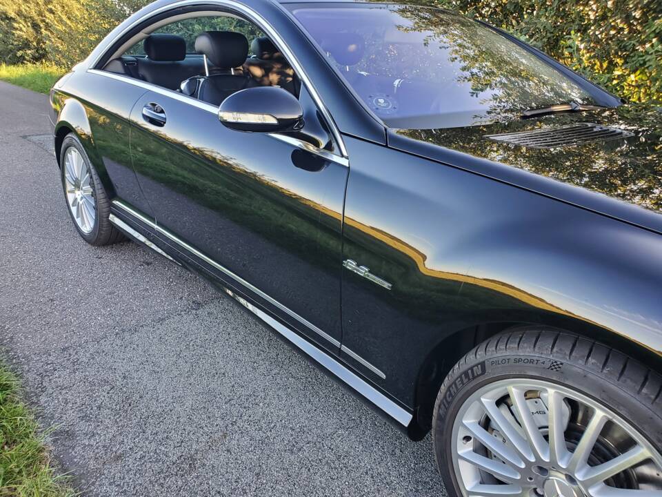 Afbeelding 22/49 van Mercedes-Benz CL 63 AMG (2007)