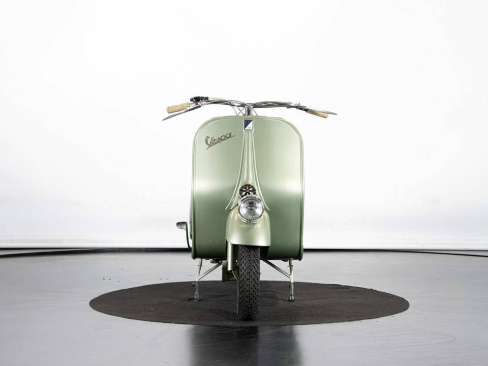 Immagine 7/50 di Piaggio Vespa 125 (1950)