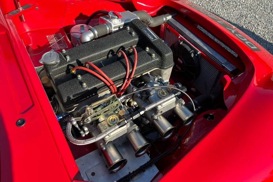 Image 22/45 of Lotus Elan (1965)