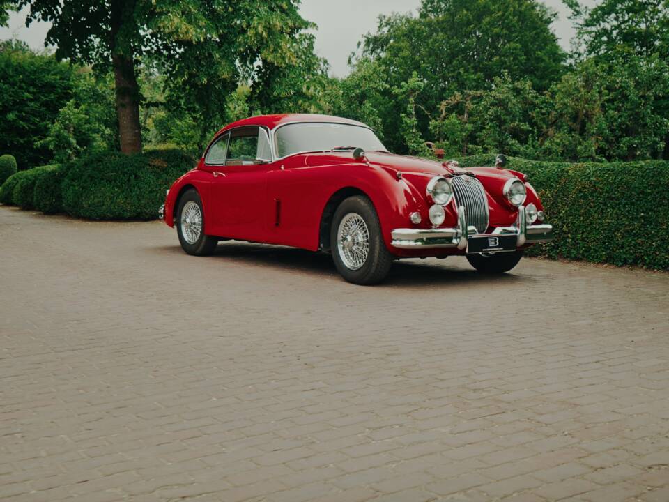 Immagine 2/9 di Jaguar XK 150 FHC (1958)