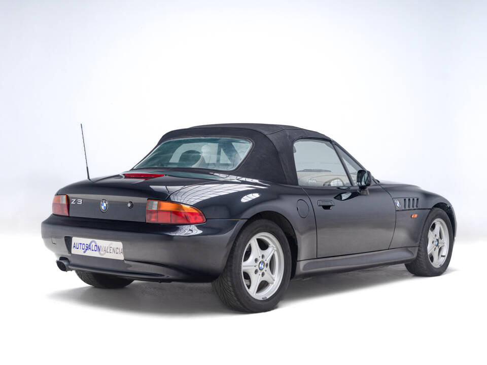 Image 14/39 of BMW Z3 1.9 (1996)