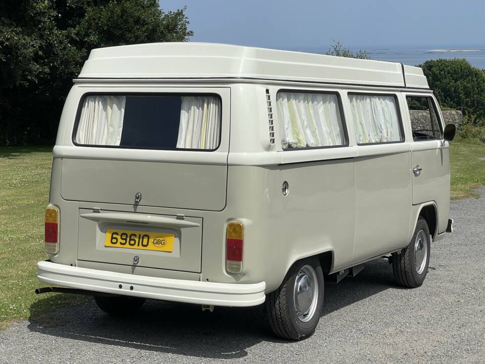 Bild 3/12 von Volkswagen T2b Westfalia (1975)