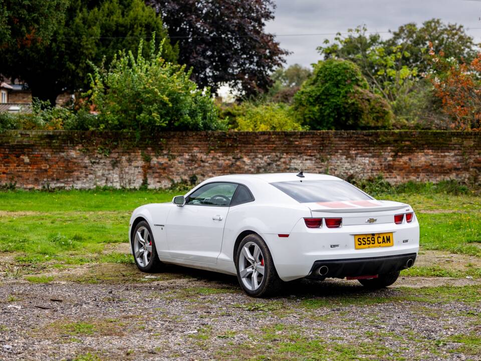 Image 29/50 of Chevrolet Camaro (2010)