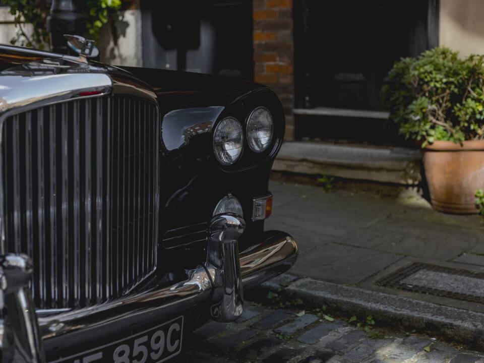 Immagine 13/30 di Bentley S 3 Continental (1965)