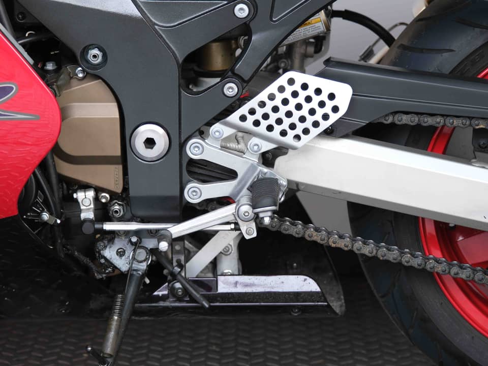 Image 79/91 of Kawasaki Ninja 1200 ZX-12R (2000)