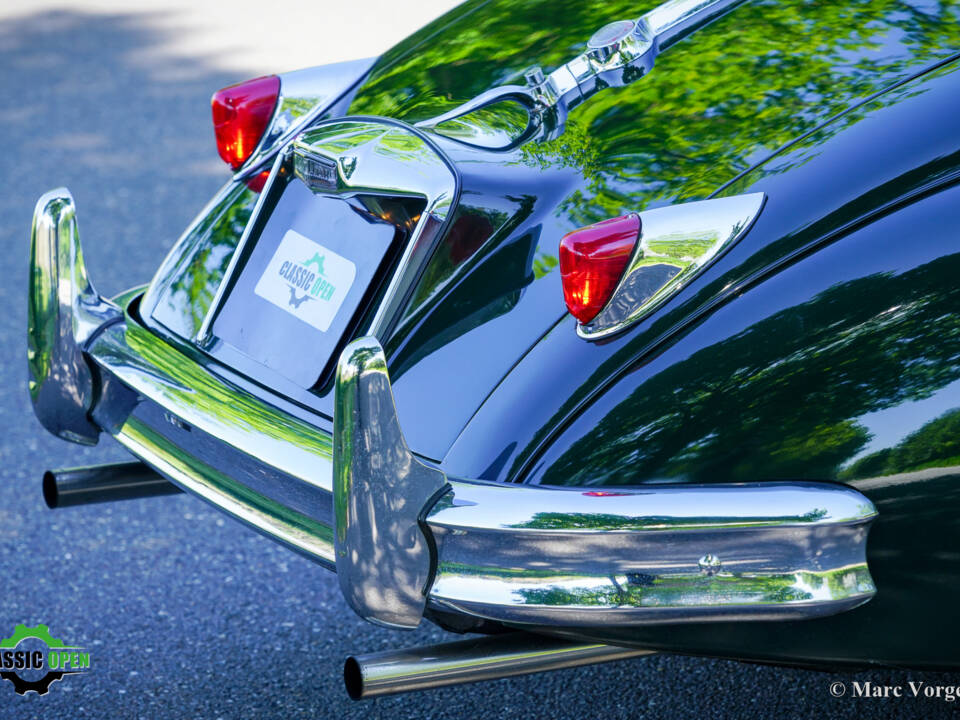 Image 47/53 of Jaguar XK 150 FHC (1958)