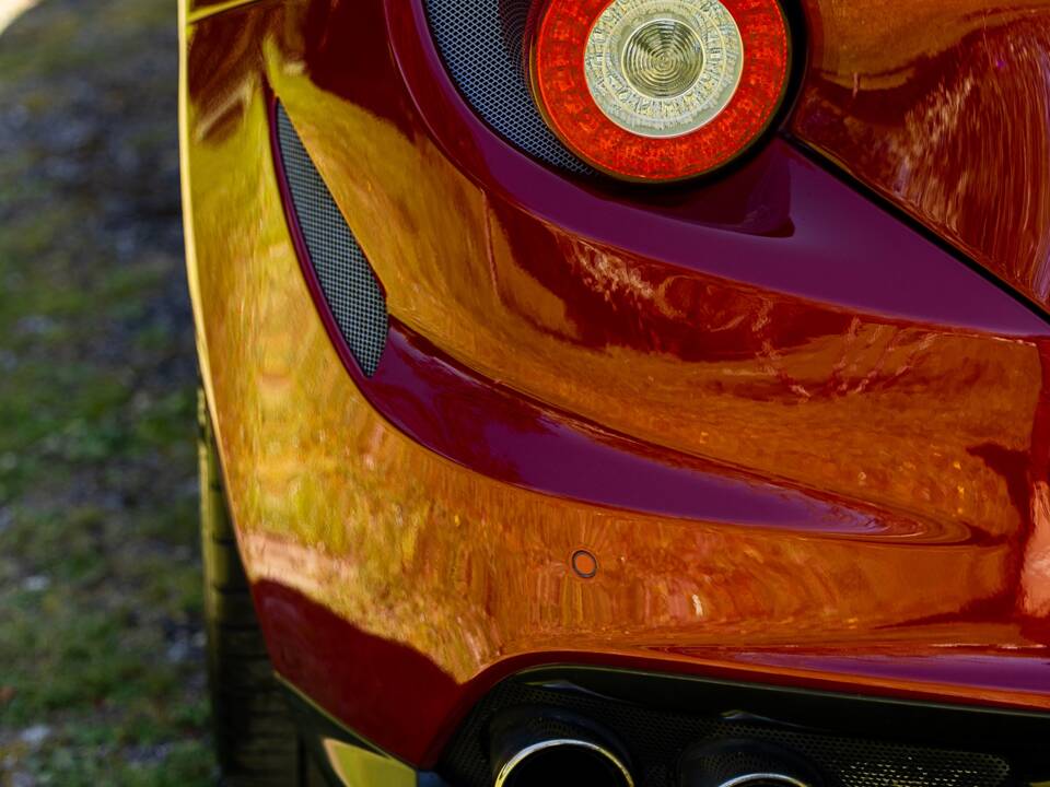 Bild 28/50 von Ferrari FF (2012)
