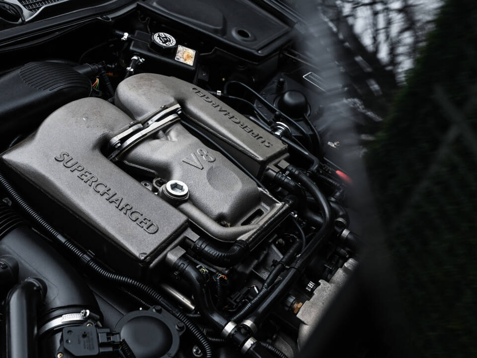 Image 50/51 of Jaguar XKR (2003)