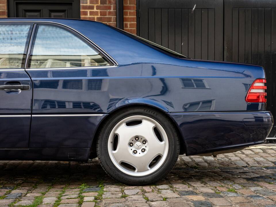 Bild 38/50 von Mercedes-Benz CL 420 (1997)