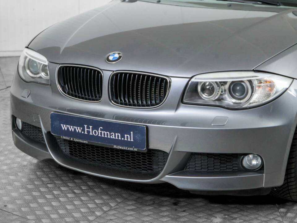 Immagine 18/50 di BMW 120i (2012)